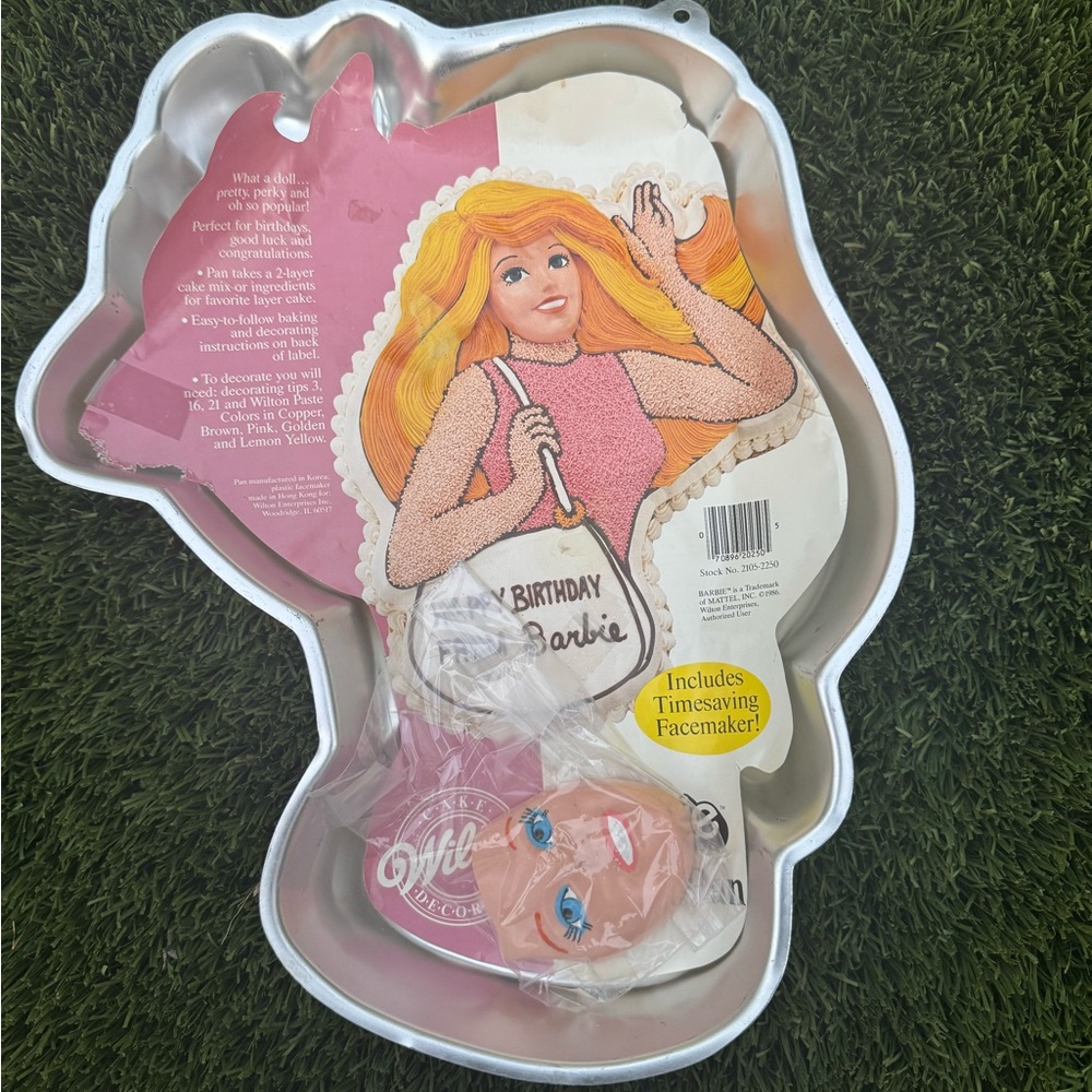 Vintage Wilton 1986 Barbie Purse Waving Cake Pan Happy Birthday #2105-2250